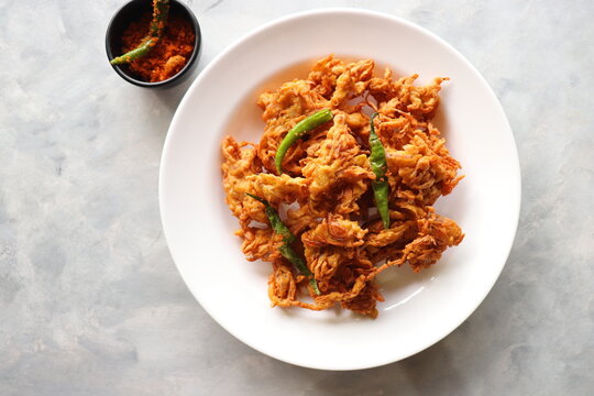 Pyaaz Pakoda